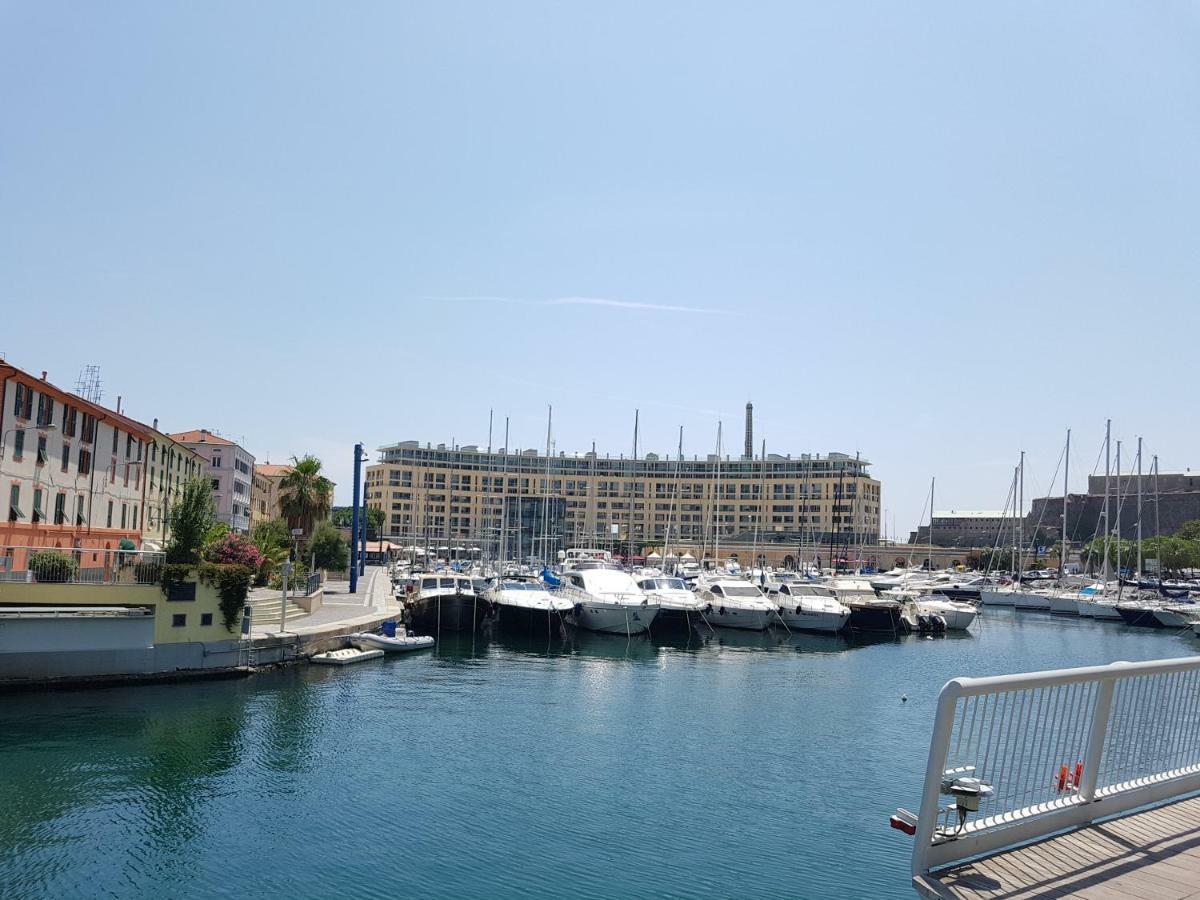 Vila Appuntamento Al Porto Savona Exteriér fotografie